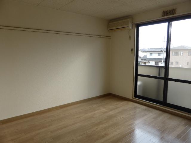 居間 居間