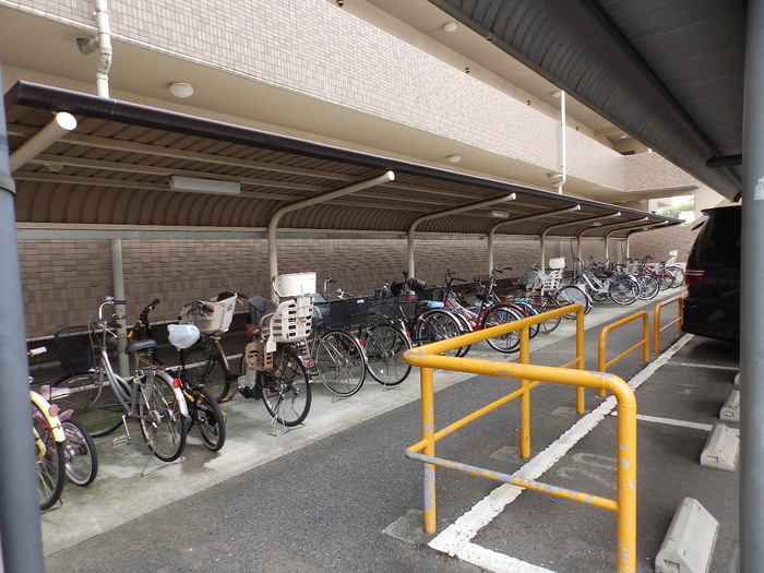 駐輪場 駐輪場