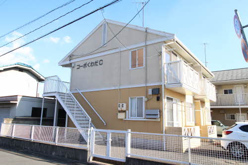 コーポくわだ C棟の外観