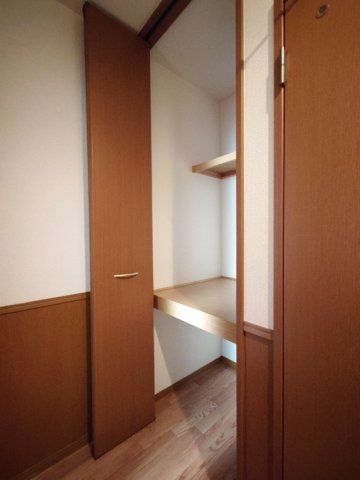 物入(廊下) 物入(廊下)