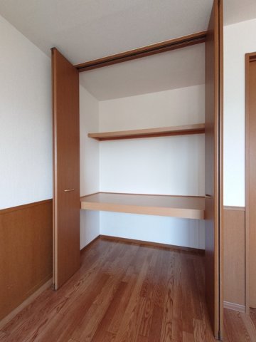 物入(北側洋室) 物入(北側洋室)