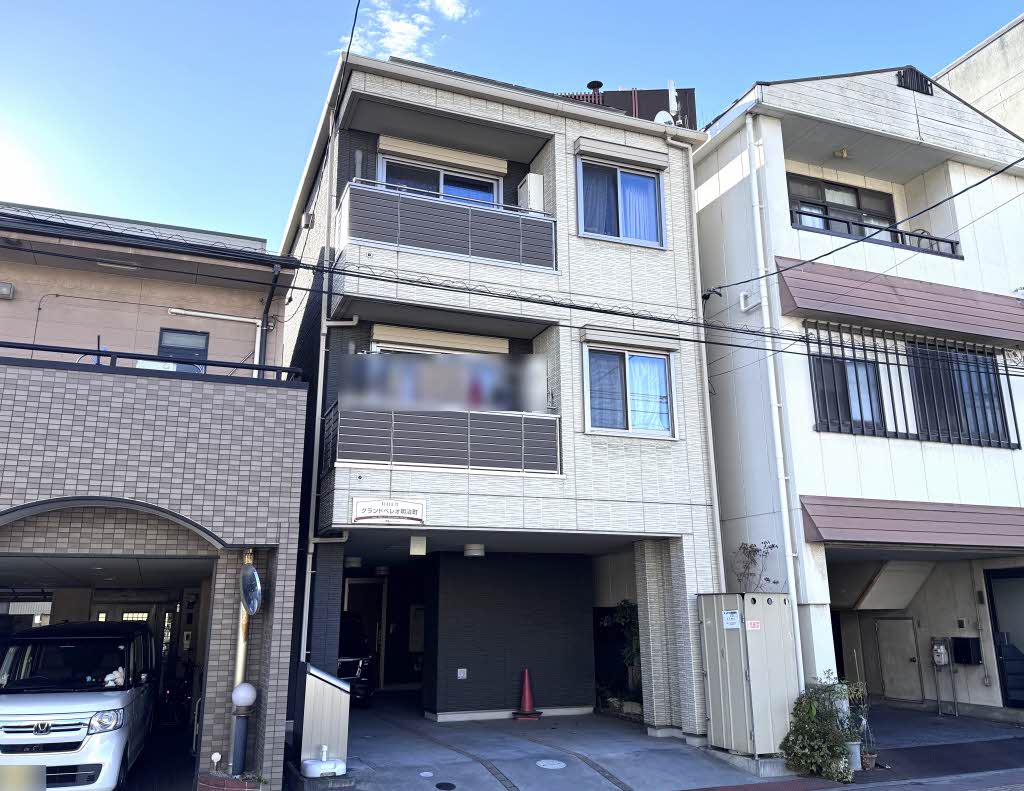 グランドベレオ明治町の外観