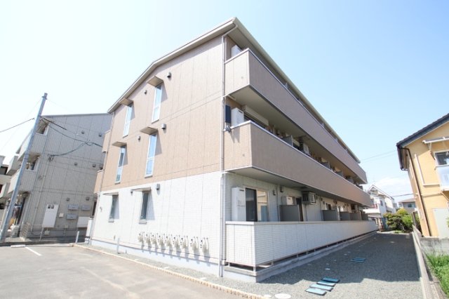 D-roomトラベシアの外観