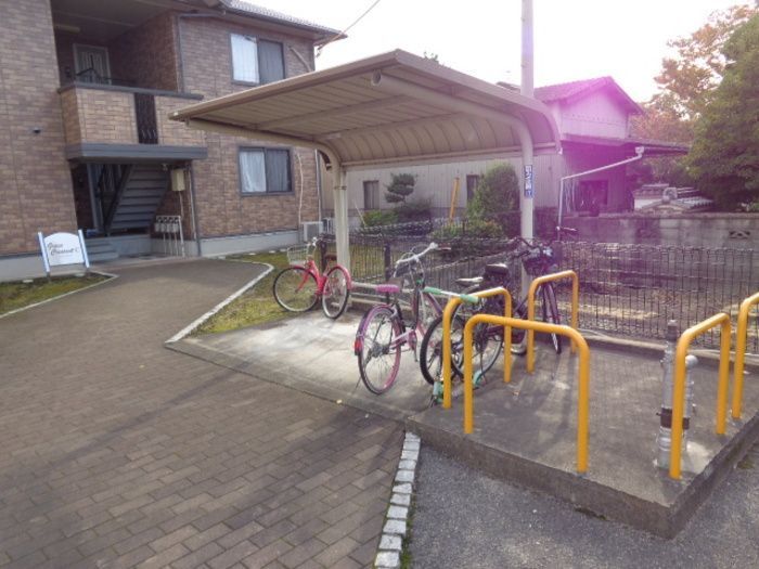 駐輪場 駐輪場