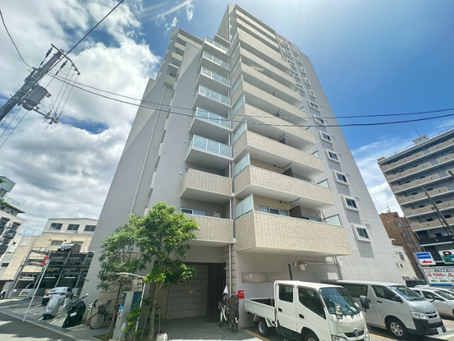 W.O.B.KYOBASHI