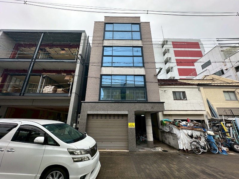 T-House