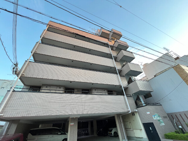 エミグラント・N