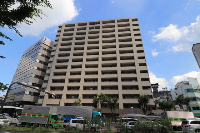 リーガル福島駅前の外観