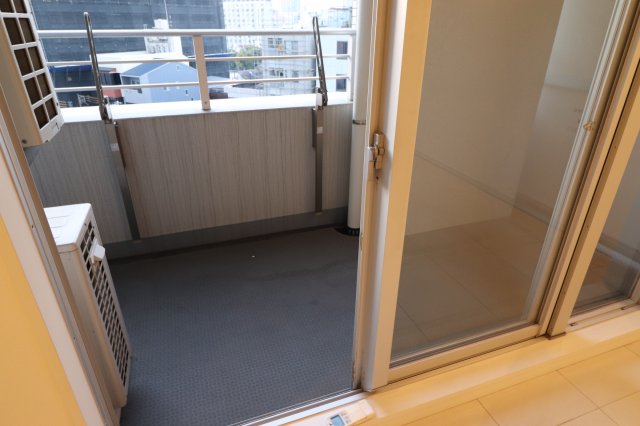 バルコニー バルコニー