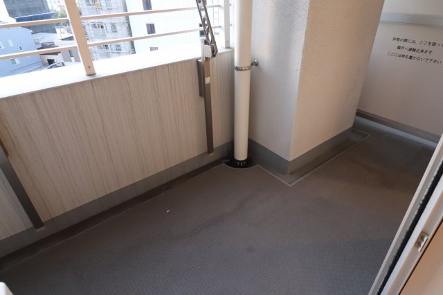バルコニー バルコニー