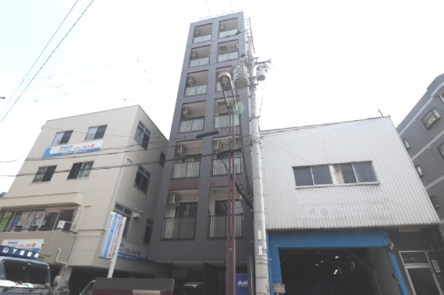 ディーシモンズ西梅田の外観