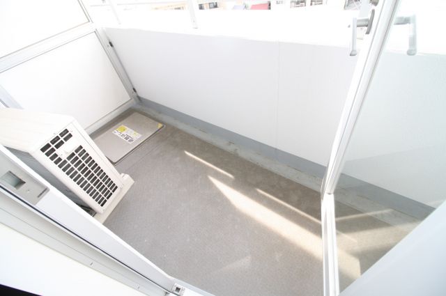 バルコニー バルコニー