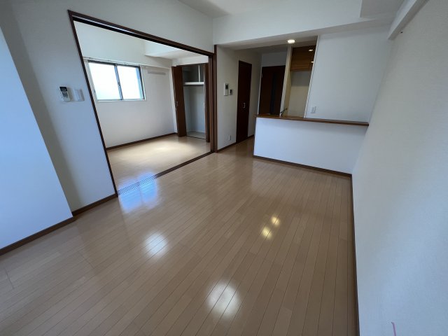 居間