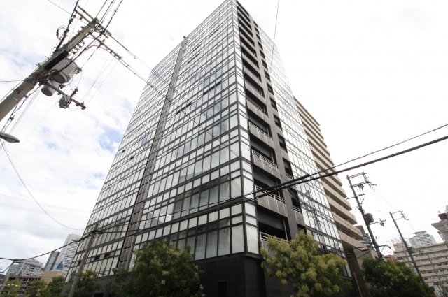 Ｗ．Ｏ．Ｂ．ＮＩＳＨＩＵＭＥＤＡの外観