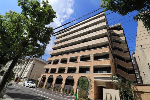 グランバース福島の外観