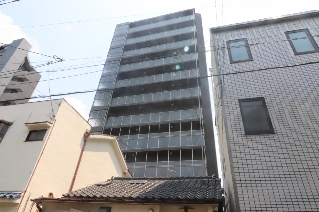 ララプレイス大阪福島ミラの外観