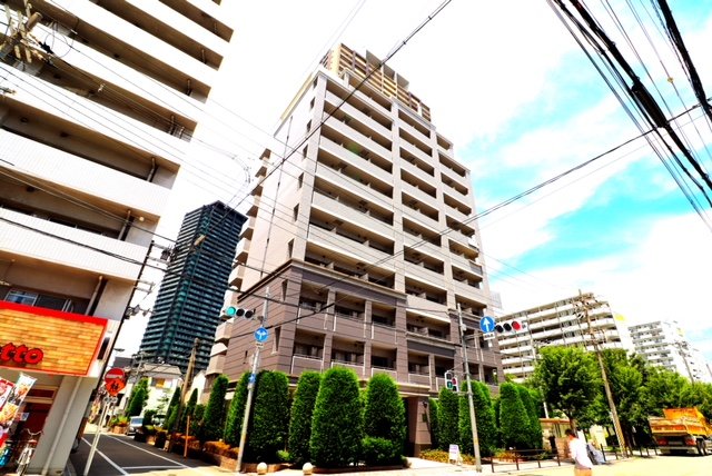 アーバンフラッツ鷺洲の外観