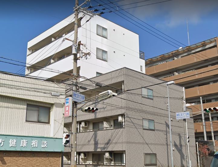 Sharon塚口の外観