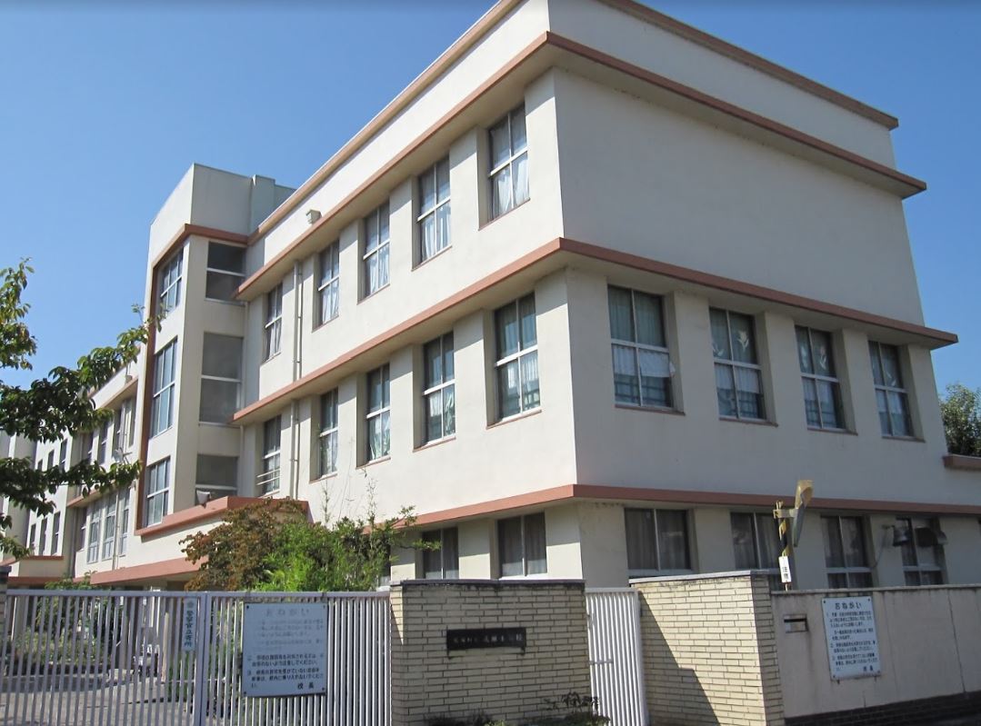 【小学校】尼崎市立 武庫小学校まで873ｍ