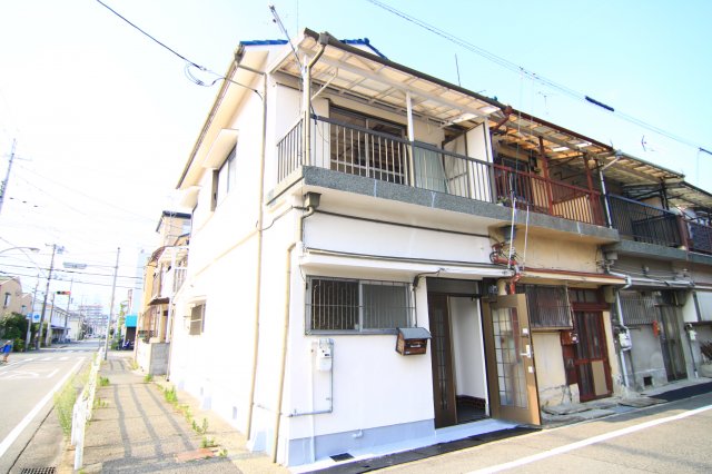 松本貸家の外観