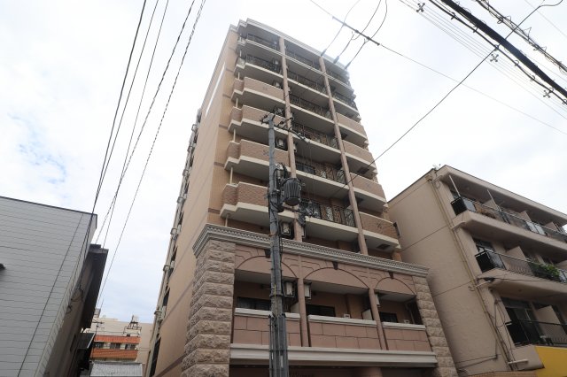 Luxe尼崎westの外観