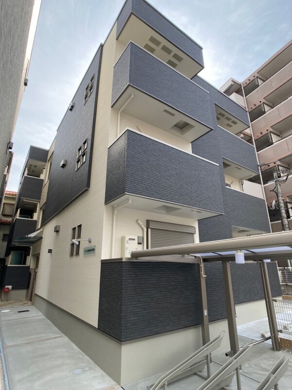 フジパレス尼崎西浦公園Ⅰ番館の外観