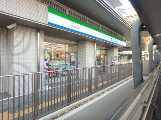 【コンビニエンスストア】ファミリーマート JR尼崎駅北店まで301ｍ