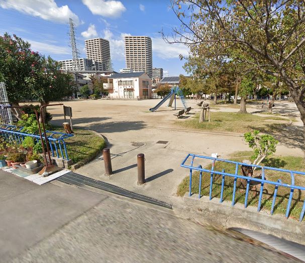 【公園】昭和公園まで460ｍ