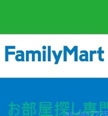 ファミリーマート萱島駅前店 88m
