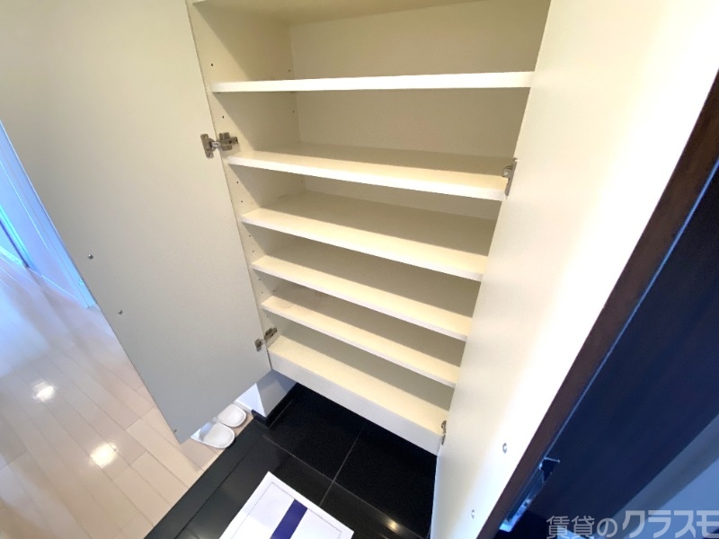 玄関を綺麗にどうぞ。