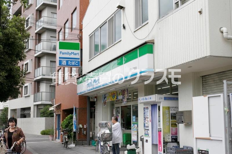ファミリーマート泉尾一丁目店 110m