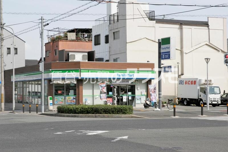 ファミリーマート北村二丁目店 281m