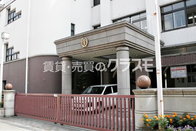 中泉尾小学校 91m