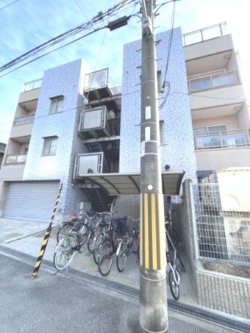 オプーノの外観