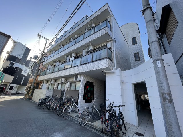 マンションパルスの外観