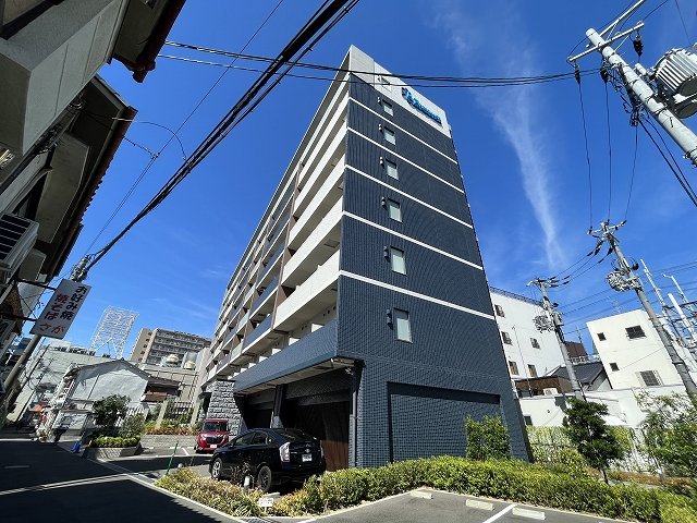 プレサンス淡路駅前の外観