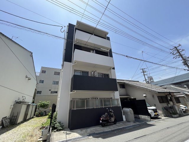 モノトーン淡路の外観
