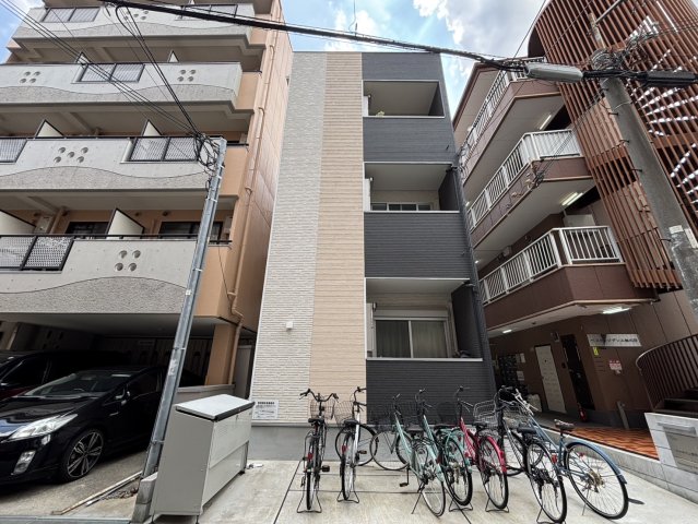 シャルマン相川の外観