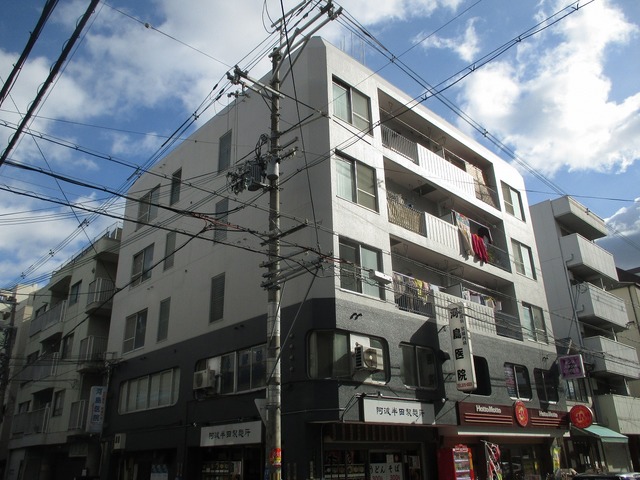 チアリ小松の外観
