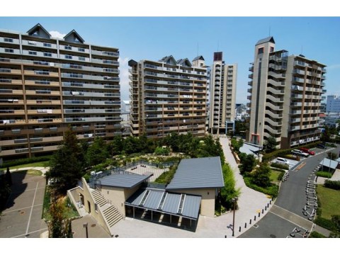 西宮マリナパークシティ丘のある街１号棟