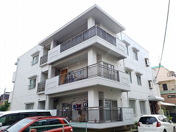 前田マンション