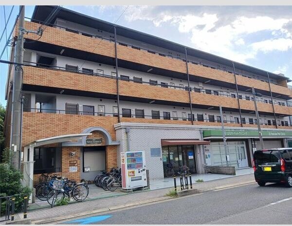 プラットホーム川端通り