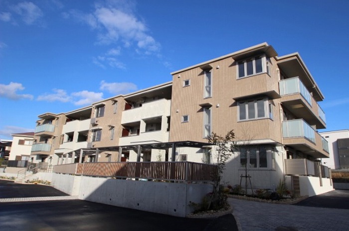 ガーデンパレス箕面　A