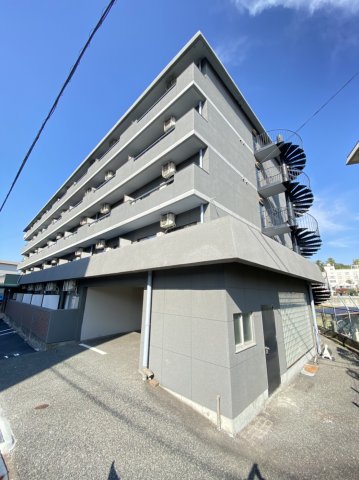 茨木市南春日丘２丁目の賃貸マンション