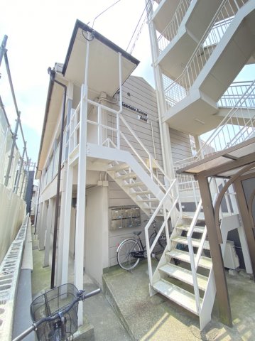 摂津市千里丘２丁目の賃貸アパート