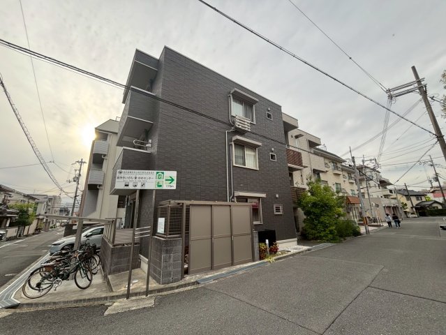 茨木市総持寺駅前町の賃貸アパート