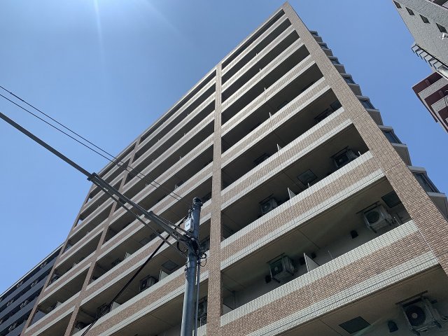 タカマツ神戸駅南通