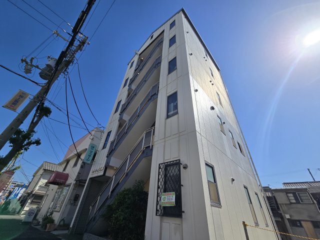 THREE　FIELD和田岬