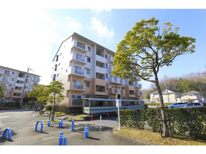 神戸市北区鹿の子台北町2丁目の賃貸マンション
