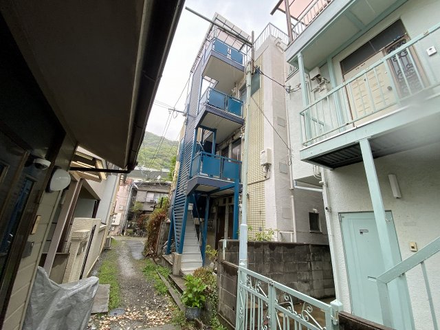 タカラ荘マンション